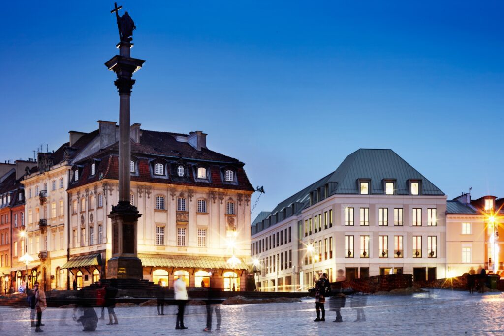 Castle Square in Warsaw with the building where Workin operates